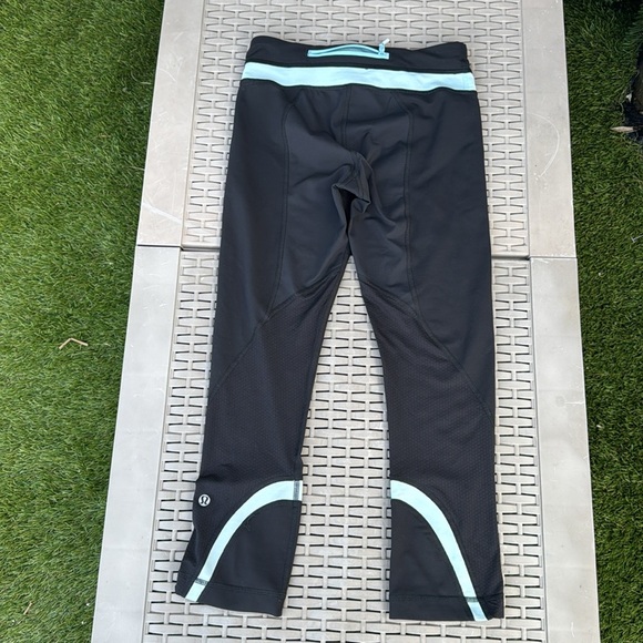 Women Black and Light Blue Leggings - Picture 4 of 6